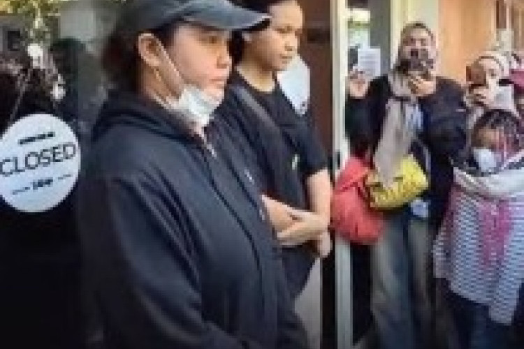 Jangan Asal Transfer! Ini Cara Menghindari Jebakan Jastip Bodong hingga Menghindari Calo Beserta Tiket Palsu